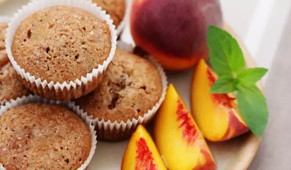 Muffins with Peaches
