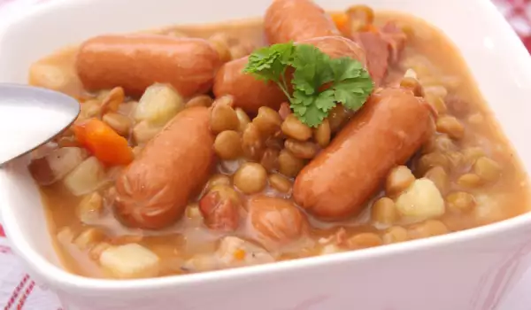 Chickpeas with Sausages and Lentils
