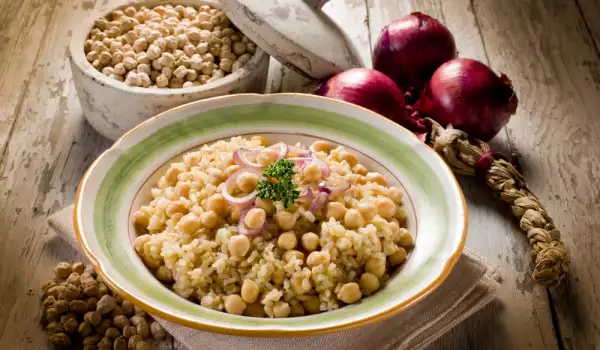 Monastery Style Chickpeas with Rice