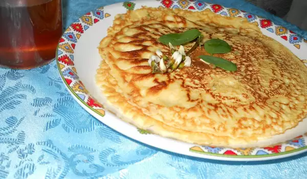 Aromatic Pancakes with Acacia
