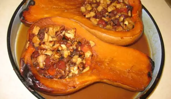 Baked Pumpkin with Fruits and Honey
