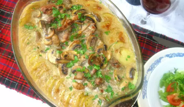 Tender Steaks with Mushroom Sauce and New Potatoes