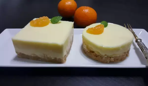 Desserts with Yoghurt and Mandarin Juice