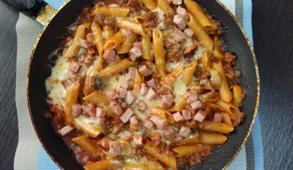 Penne with Bacon and Mushrooms
