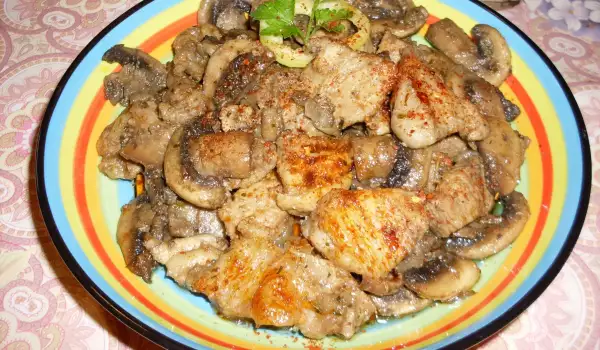 Slightly Spicy Pork with Mushrooms
