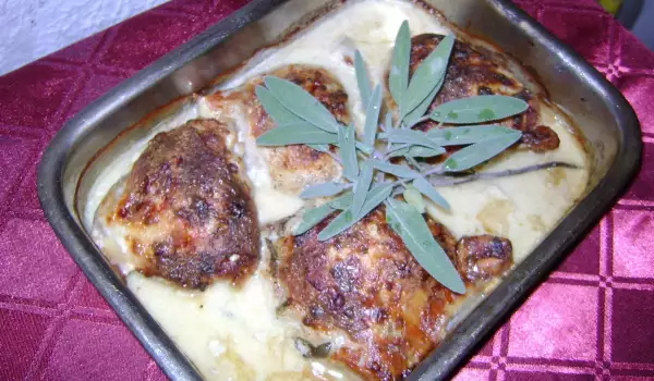Creamy Chicken with Salvia