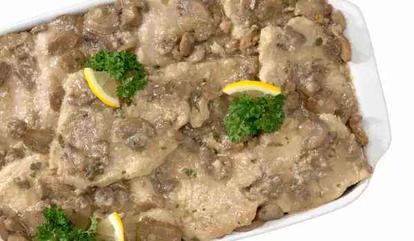 Mushrooms with Cream and Chicken