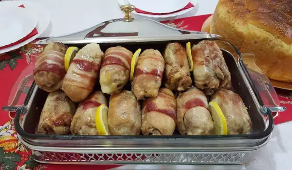 Chicken Rolls in Bacon