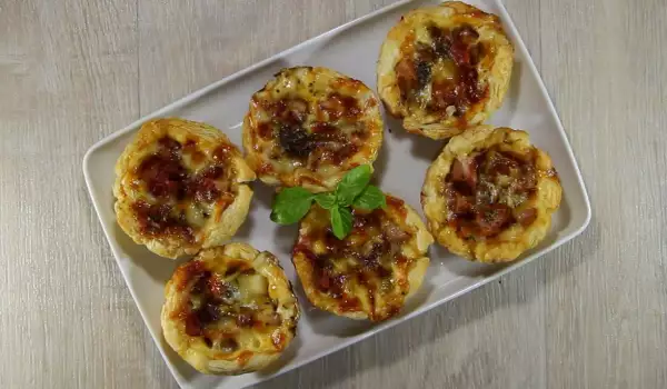 Pizza Muffins with Puff Pastry