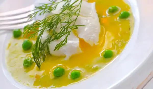 Soup with Veiled Eggs