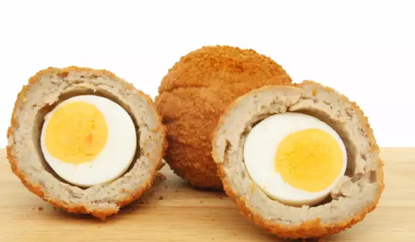 Scottish Eggs with Mince