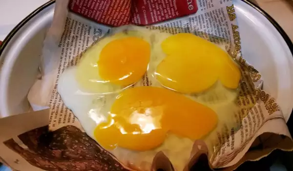 Eggs in a Newspaper