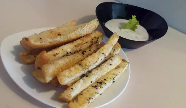 Quick Appetizer with Bread and Garlic Sauce