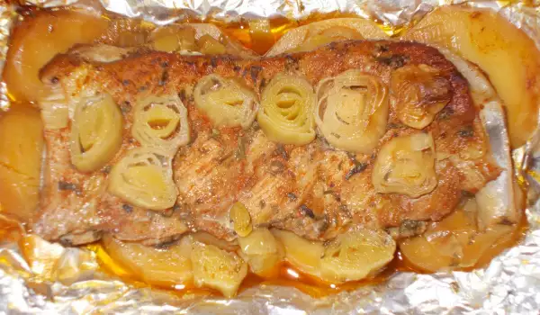 Ribs with Potatoes and Leeks in Foil