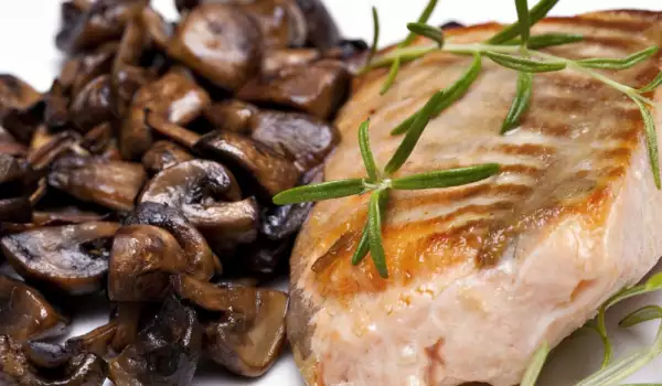 Oven Grilled Salmon with Mushrooms