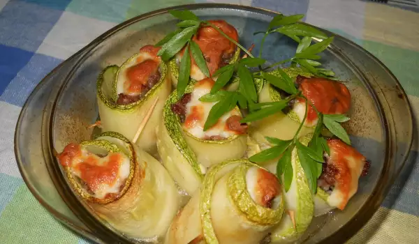 Zucchini Rolls with Mince and Mozzarella