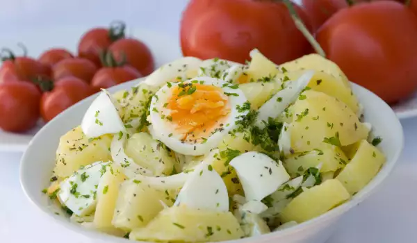 Potato Salad with Eggs