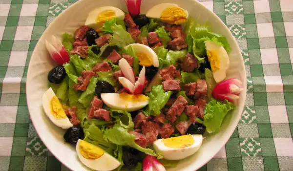 Greek Salad with Fish