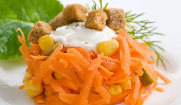 Carrot Salad with Corn