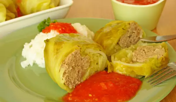 Dolmades with Cabbage and Rice