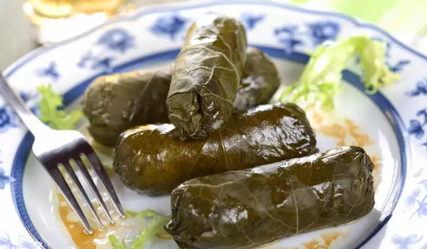 Meatless Dolmades in the Oven