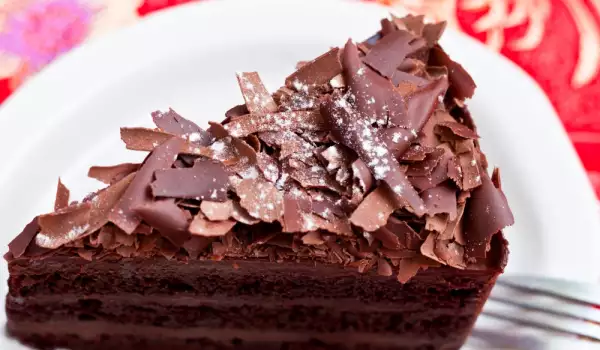 Devil’s Chocolate Cake