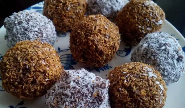 Chocolate Balls with Biscuits