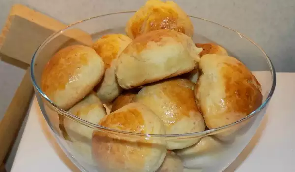 Easy Oven-Baked Feta Cheese Buns
