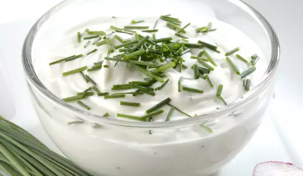Sauce with Yoghurt and Dill