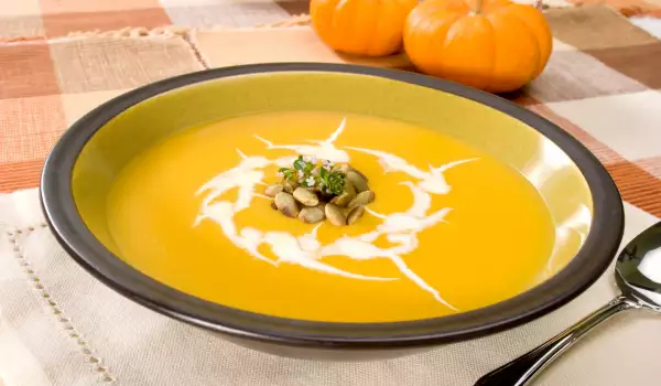 Cream of Pumpkin Soup with Leeks