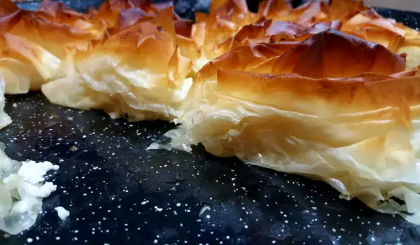 Super Quick Crunchy Phyllo Pastries