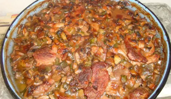 Pork Steaks with Mushrooms and Pickles in the Oven