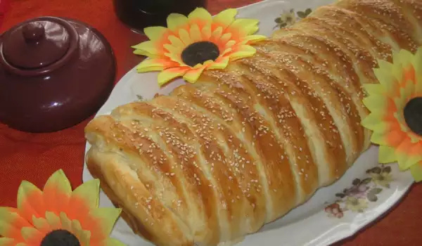 Doughy Roll with Rich Filling