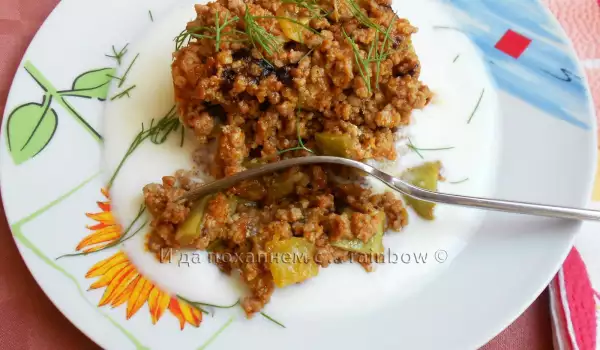 Zucchini with Minced Meat Under a Lid