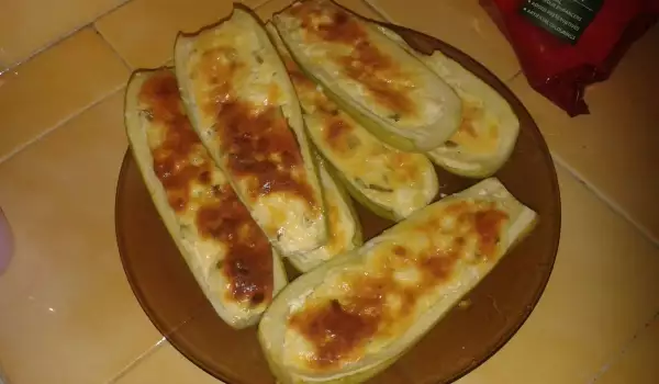 Stuffed Zucchini with Eggs and Feta