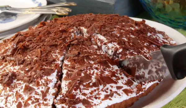 Easy Homemade Cake with Vanilla