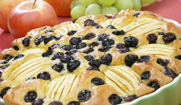 Cake with Whole Apples and Grapes