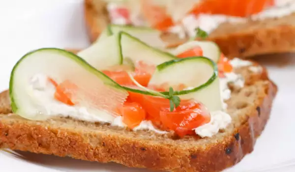Eye-Catching Festive Sandwiches