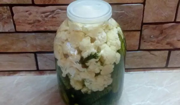 Cauliflower and Gherkin Pickle