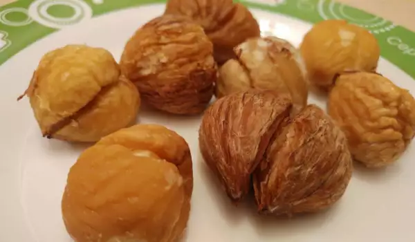 Tasty Boiled Chestnuts