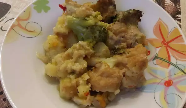 Casserole with Potatoes and Cauliflower