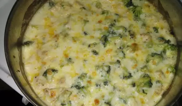 Tasty Casserole with Broccoli and Cheese