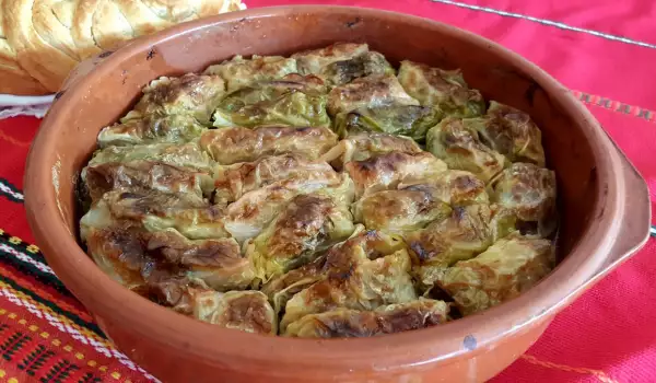 Pork Bites in Sauerkraut Leaves