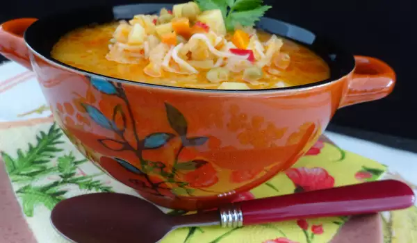Low-Calorie Vegetable Soup for Cleansing and Burning Fat